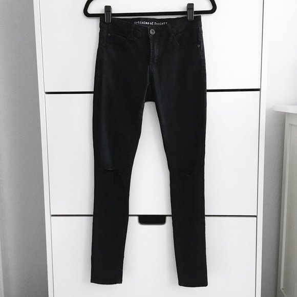Articles Of Society Denim - Black Skinny Jeans with Distressed Ripped Knees